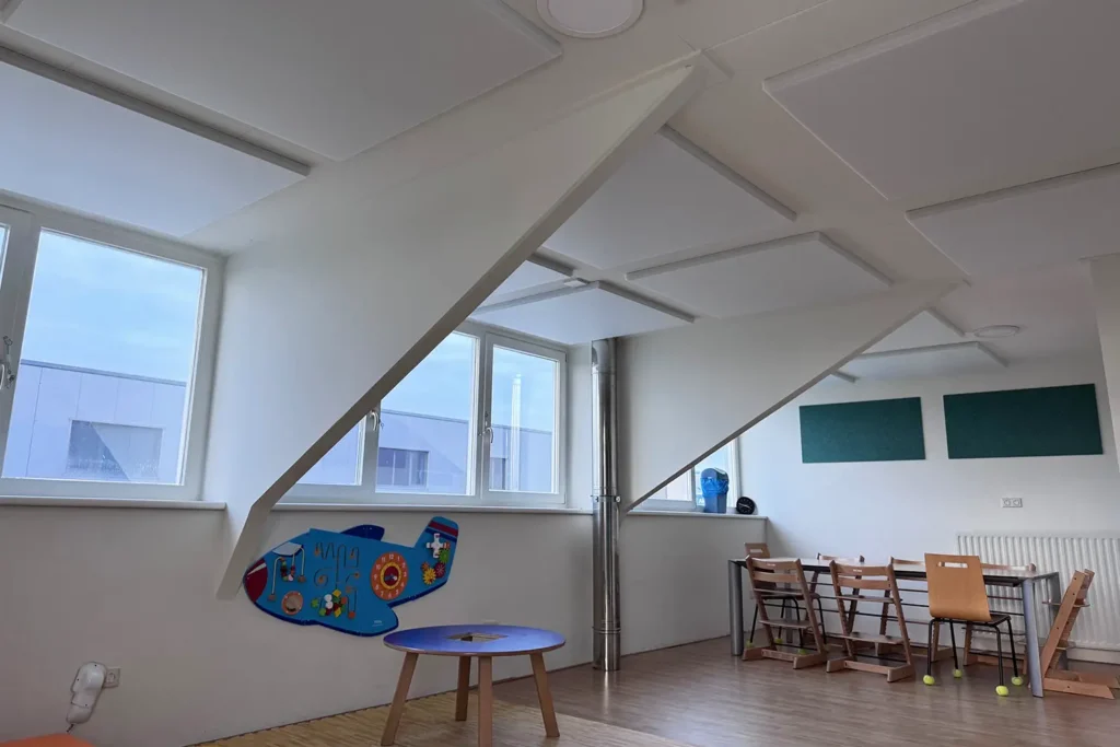 herrie kinderopvang bso plafondpanelen
